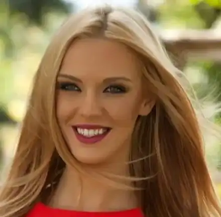 Синоптичката Натали Трифонова смени Дългия с футболист (Вижте кой е той - фото в галерията)