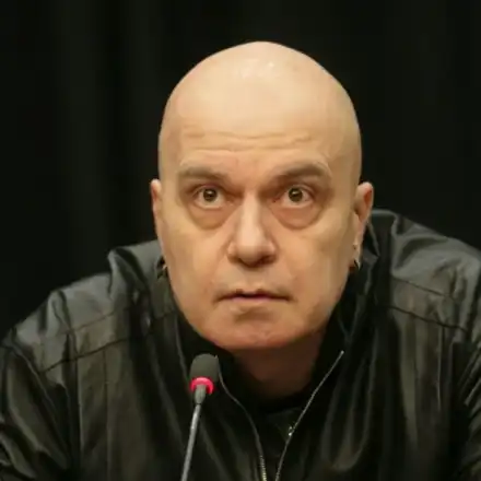 Слави прибира 10 милиона от Би Ти Ви ако спрат шоуто му