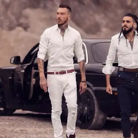 Водещите на „Гласът на България” станаха чалгари