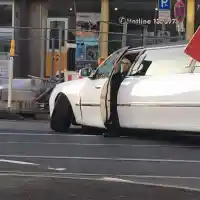 Азис катастрофира с екипа си в Мюнхен! (СНИМКИ на пострадалата лимузина)