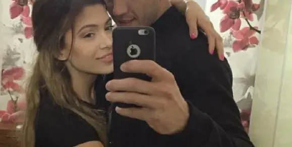 Бившият на ДесиСлава, ММА боецът Зарко, успя да я забрави! Забърса плейметка, излиза и с непълнолетни мацки (СНИМКИ+Подробности)