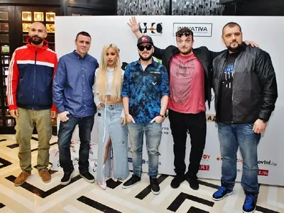 Бомба: Гери-Никол чака дете от Криско! (МНОГО СНИМКИ)