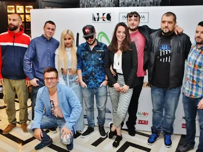 Бомба: Гери-Никол чака дете от Криско! (МНОГО СНИМКИ)