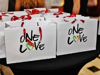 Бомба: Гери-Никол чака дете от Криско! (МНОГО СНИМКИ)