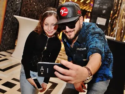 Бомба: Гери-Никол чака дете от Криско! (МНОГО СНИМКИ)