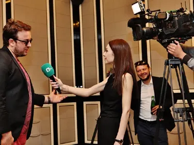 Бомба: Гери-Никол чака дете от Криско! (МНОГО СНИМКИ)