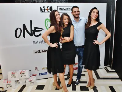 Бомба: Гери-Никол чака дете от Криско! (МНОГО СНИМКИ)