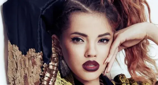 Дара си мечтае за негър (Певицата не ще бял мъж, ще бяга в Маями)