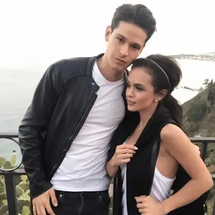 Ексклузивно! Кой е този красавец до Мария? Двамата са заедно на италианската Ривиера, това ли е новият й?! (Снимки + разкрития)