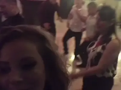 Емилия е съсипана и разорена след раздялата с Коко! Певицата пее по селски кръчми пред 8 души за жълти стотинки (Снимки)