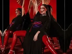 Галена със скандално завръщане след няколко дни! Вижте как обидно нарече колежките си + Кадър от новия й клип