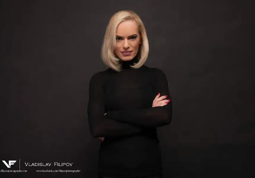 И Ива Екимова скочи срещу чантите на Лили Павлова (Стана страшно мазало във Фейсбук профила й)