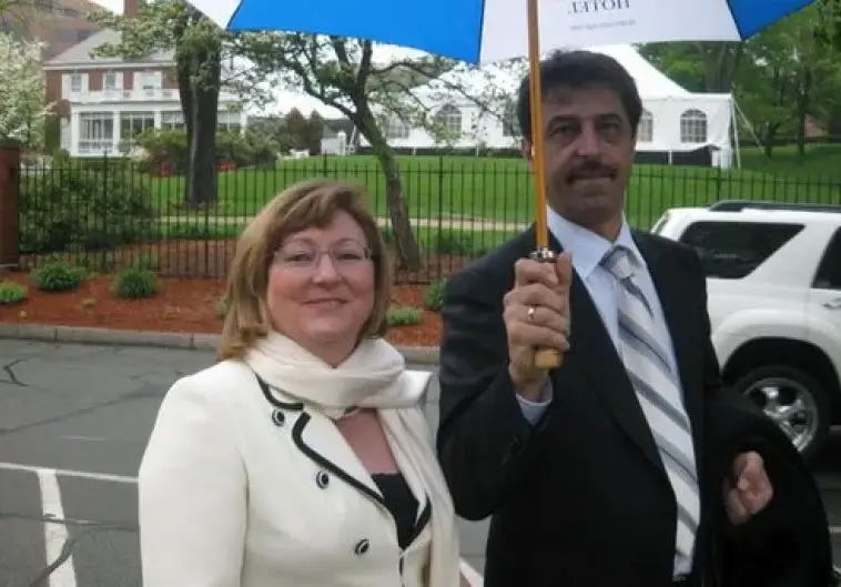 Жената на Цветан Василев с бижута за 1 милион евро, пазарувала на кило дизайнерски колиета и часовници в Швейцария