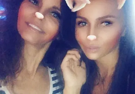 Лидка Скалата и снаха й позират като зайчета + кога ще има сватба