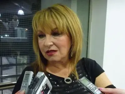 Марги Хранова припадна в ресторант, певицата шокира посетителите с хипертонична криза