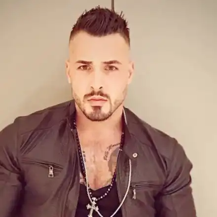 Митака се хвана с кака! Бившият стриптийзьор хлътнал по 7 години по-голяма от него молекулярна биоложка