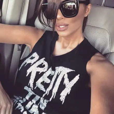 Николета зашлеви Преслава в тв ефира: Застаряваща фолк дива със залязващ статут!