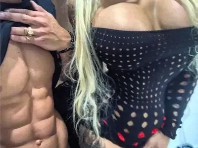 Първо в HotArena! Ето го новия тъпкач на Джулиана Гани (Папарашки снимки)