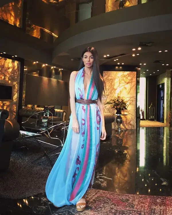 Шок! Вижте как МЕГЗ е изкарвала пари преди да стане дизайнер.