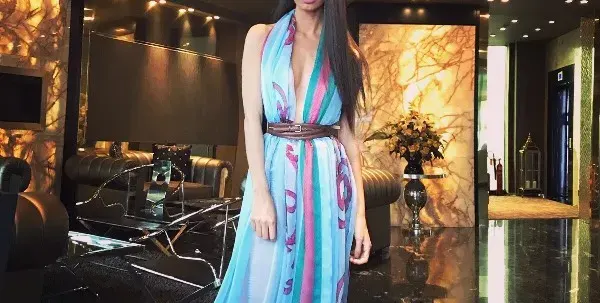 Шок! Вижте как МЕГЗ е изкарвала пари преди да стане дизайнер.