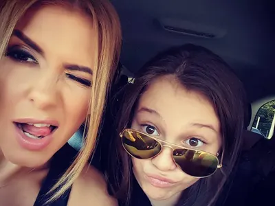 Сложи ли изкуствени мигли и джуки детето на Анелия  и Коко Динев?