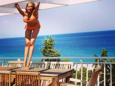 Тоца качи 7 кила от любовна суша! Вижте какъв трик използва, за да скрие ошишкавяването (Снимки)