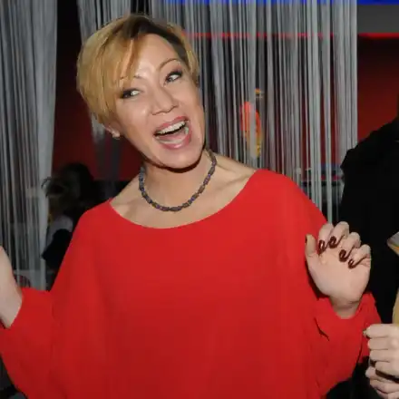 Вече е ясно как безработната Кака Лара живее в супер лукс (Любопитни подробности)