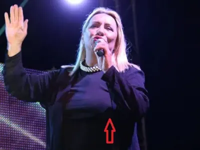 Весна Змиянац друса зърна и огромно шкембе в Банкя (60-годишната сръбска легенда се оля, СНИМКИ)