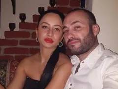 Звярът на Свищов с нов улов: Преподавател по финанси залюби своя студентка! Двамата не се крият (Имал е скандална афера с две фолк певици)