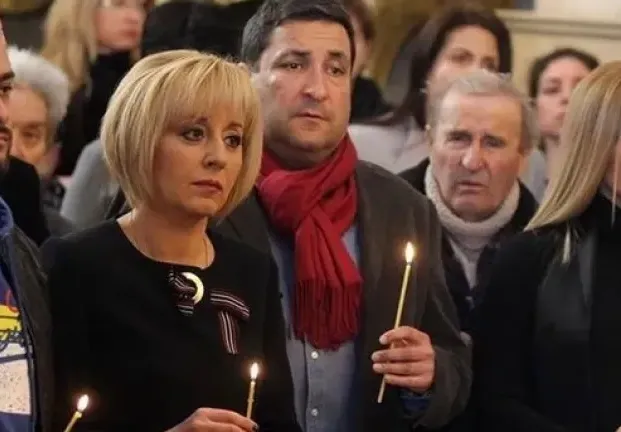 Анелия влиза в политиката! Певицата стана първа дружка с Мая Манолова, планира да се кандидатира за депутат