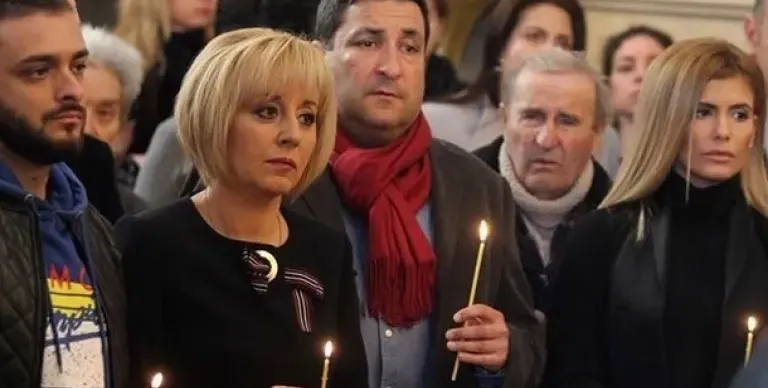 Анелия влиза в политиката! Певицата стана първа дружка с Мая Манолова, планира да се кандидатира за депутат