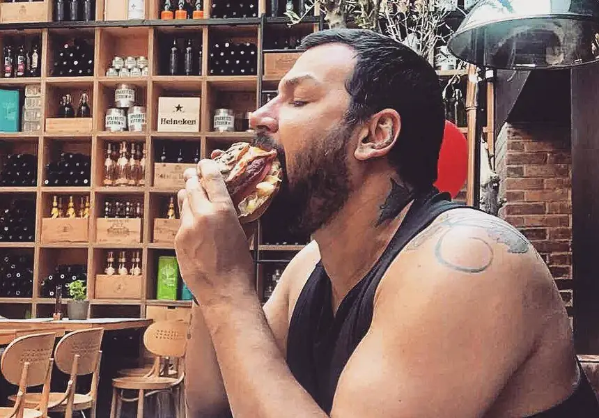 Азис отново се ошишка! Удари 104 кила! Измори се от диети, чувства се добре като тулумбичка