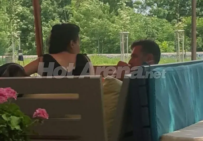 Ексклузивно в HotArena! Сано и Яна Маринова в любовна афера!? Папарашки снимки