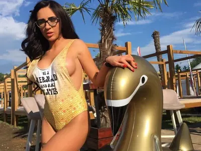 Хората изригнаха: Да не правим Мис Силикон за крокодили!? Спрете този конкурс за франкенщайни! (Шок снимки + кадри на победителката)