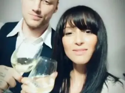 Иван Иванов доказва, че не си ляга с мъже (Снимки)