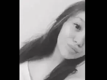 Ивон на Анелия по стъпките на Николета (Снимки)