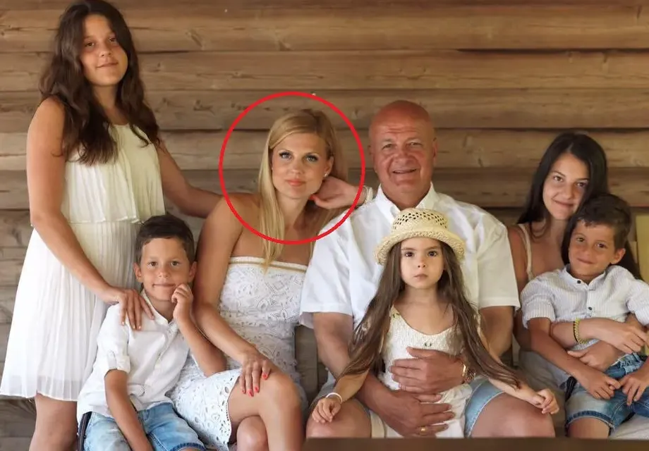 Жената на Шарлопов изпадна в нервен срив! (Вижте защо)