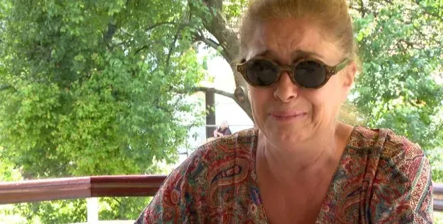 Катето Евро във война със съседи, не спи след бруталното убийство на кучето й