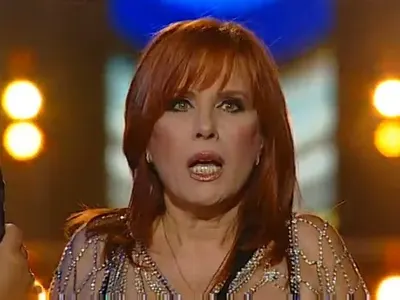 Кичка в болница, отменя концертите си!