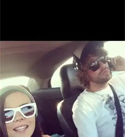 Куката и Косъма женят оператора си