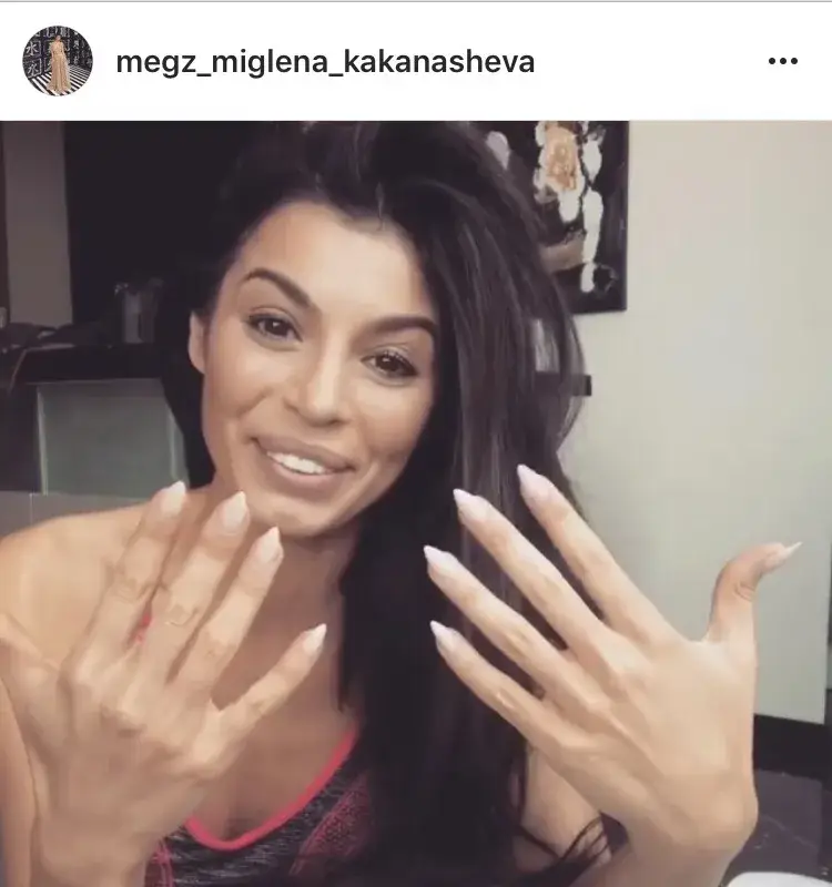 МЕГЗ стана кифла - заряза работата!  (Вижте как се глези)