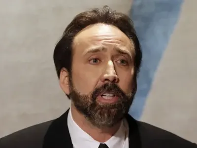 Никълъс Кейдж се връща у нас с два пирона в крака (Подробности за състоянието му)