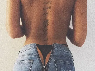 НиЛо се мръщи на дупето си, искала да е по-голямо като на Ким! Вече е насрочена дата за операция (Снимки)