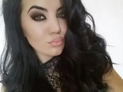 Новият на моделката Маги Димитрова е футболист (Подробности + снимки)