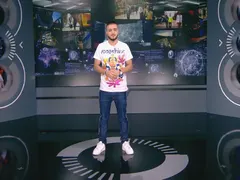 НОВО 20! Криско измести Николета! Той ли е новият водещ на „Папараци“?!