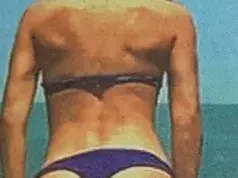 Правнучката на Тодор Живков показа задните си прелести в мрежата (Фото факт в галерията)