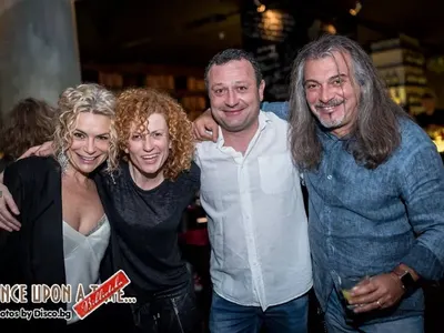 Рачков потвърди слуховете, че с Мария не са заедно! Комикът купонясва сам на парти на „Като две капки вода”