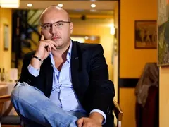 Шеф Манчев в прединфарктно състояние! Лекарите го накараха да свали 12 кг! Ето как се сбогува с мазнините
