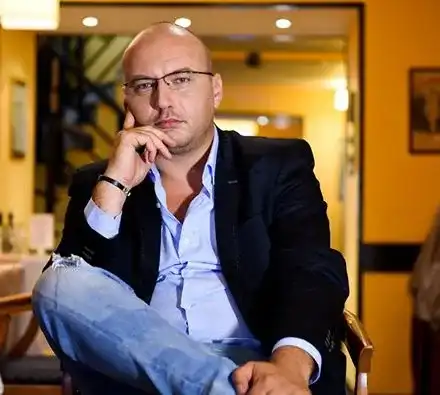 Шеф Манчев в прединфарктно състояние! Лекарите го накараха да свали 12 кг! Ето как се сбогува с мазнините