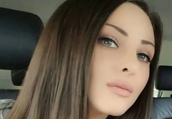 Симона Загорова: Хората, които ме познават, ме уважават, независимо на кого съм дъщеря!